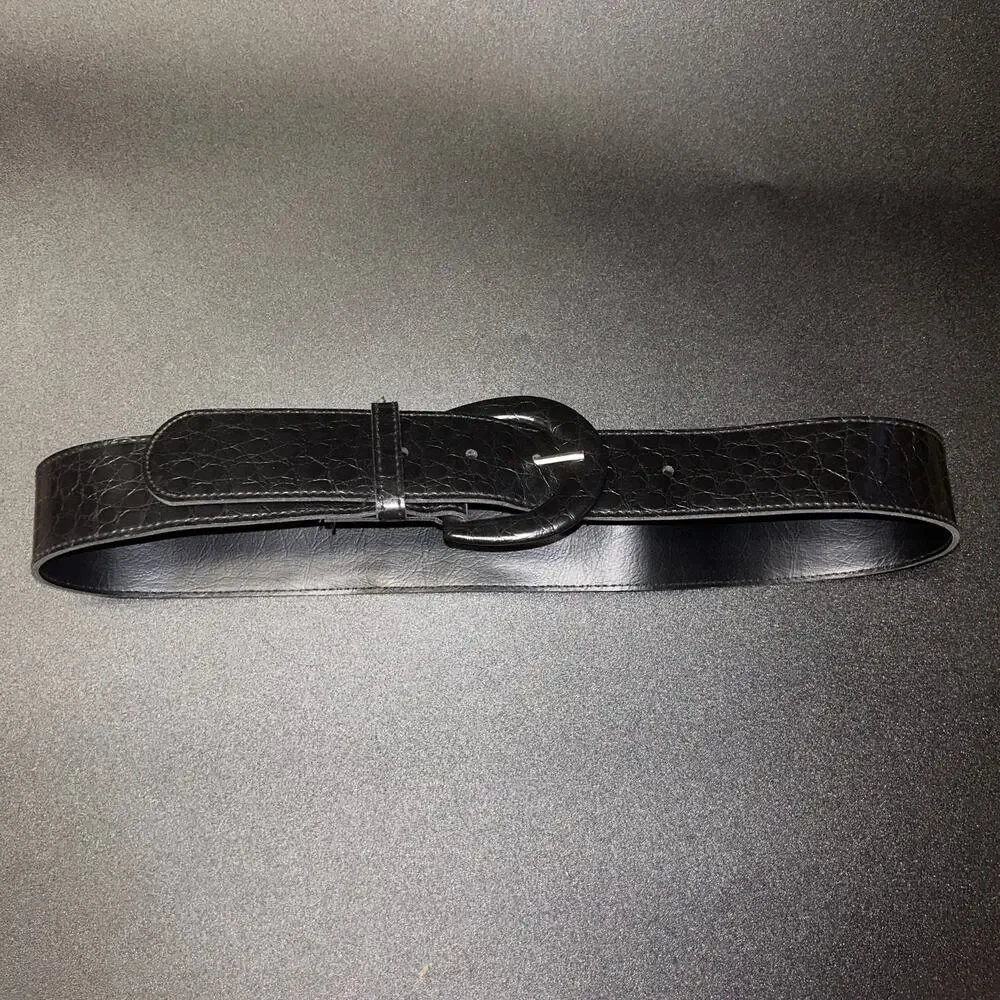 Black textured Faux Leather Silver-Tone Hardware Belt Women's Size 10